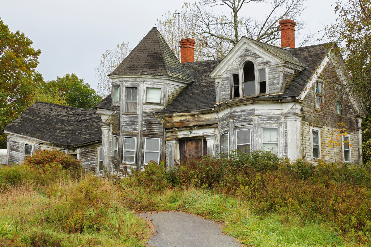Maison abandonnée à donner
